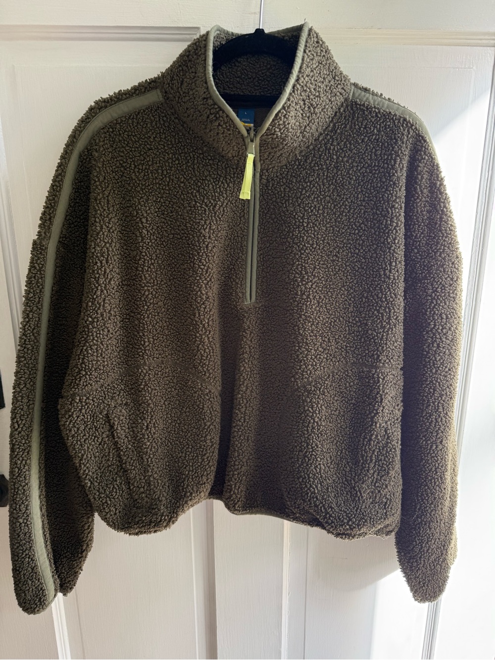 Old Navy Olive Green Sherpa Half-Zip Pullover with Contrast Trim
